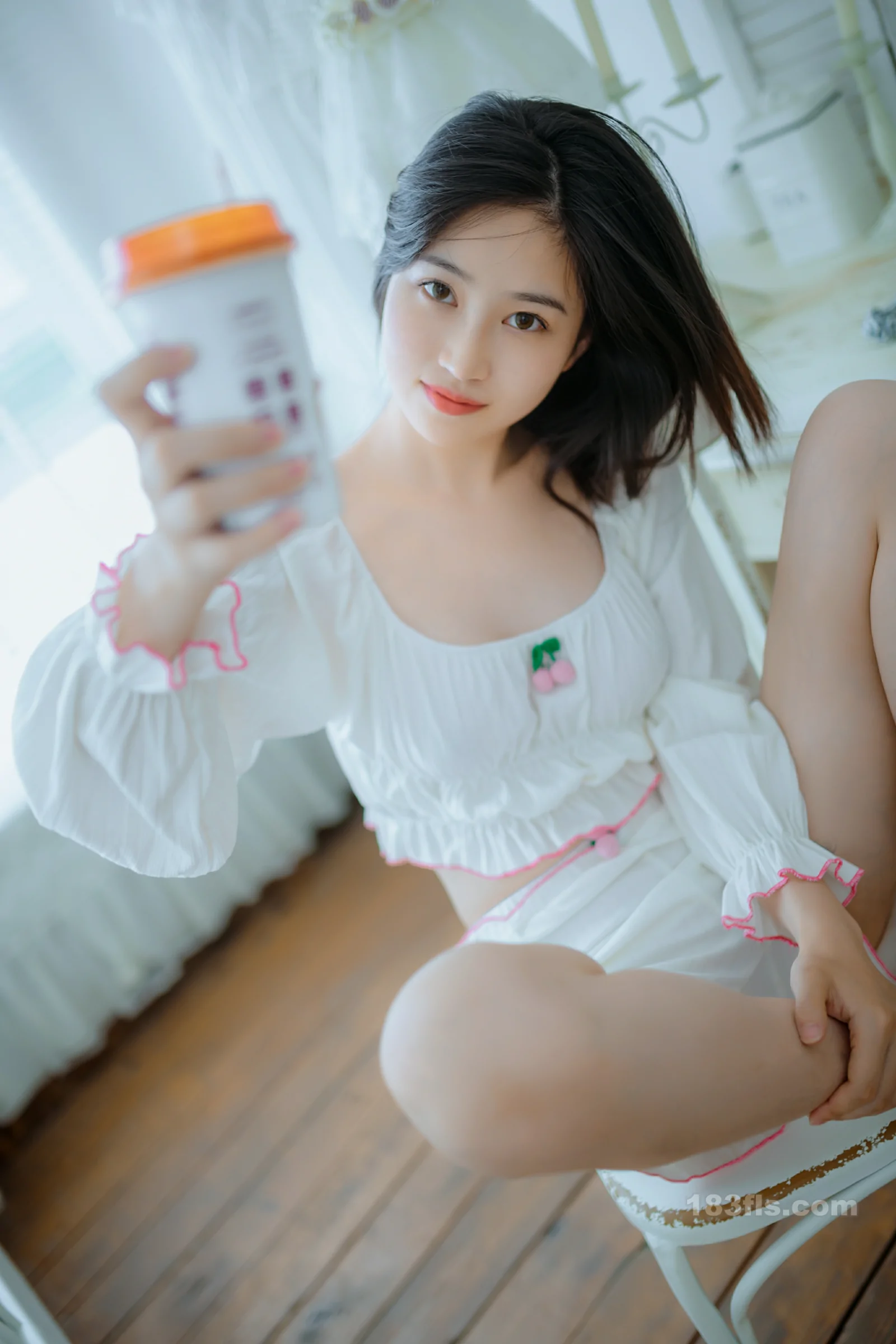 年年nnian - 爱吃棒棒糖的少女